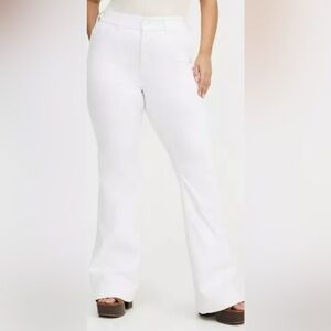 Torrid size 22s bombshell flare white jeans